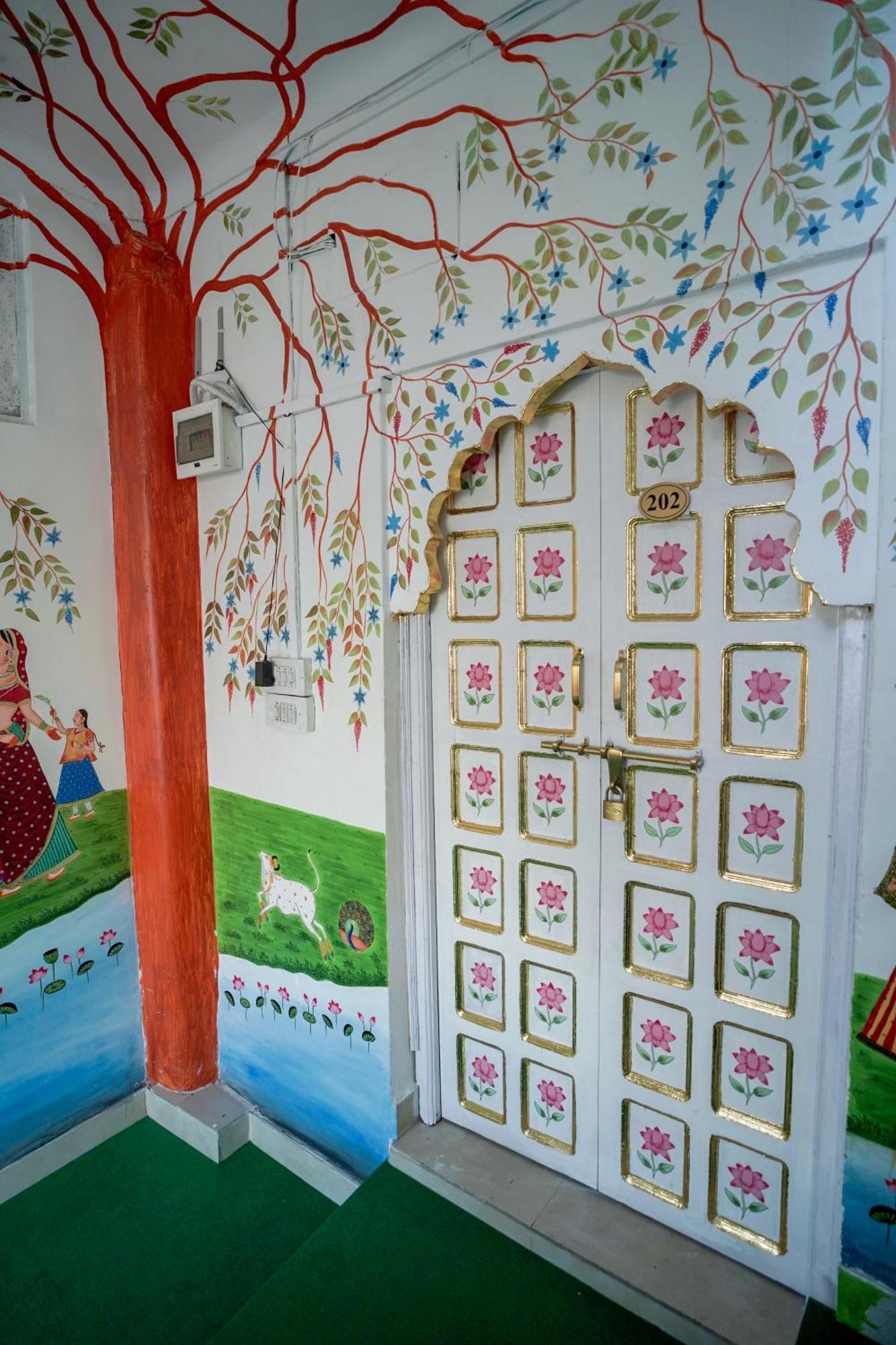 Island Tower Guest House Udaipur Exterior photo