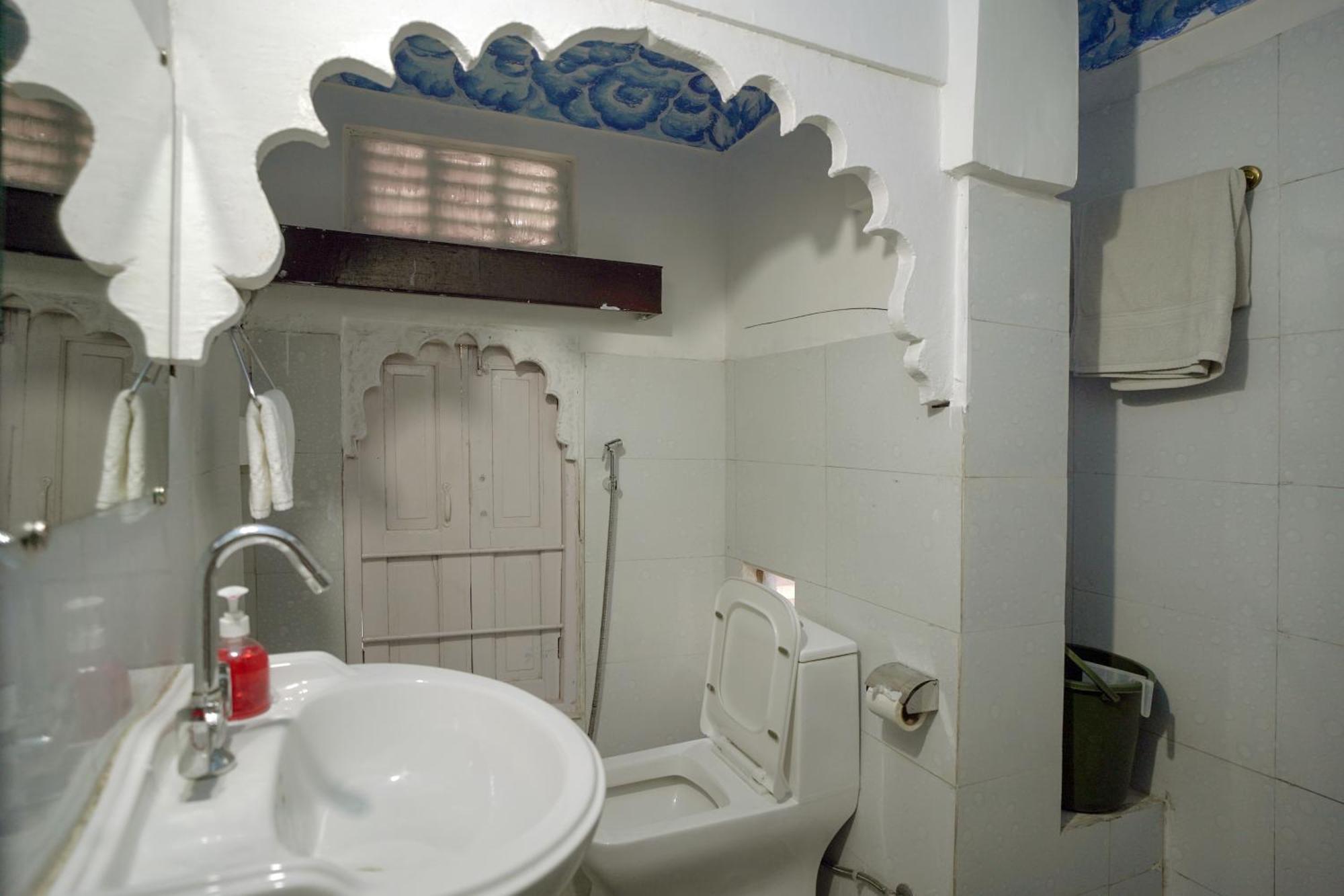 Island Tower Guest House Udaipur Exterior photo