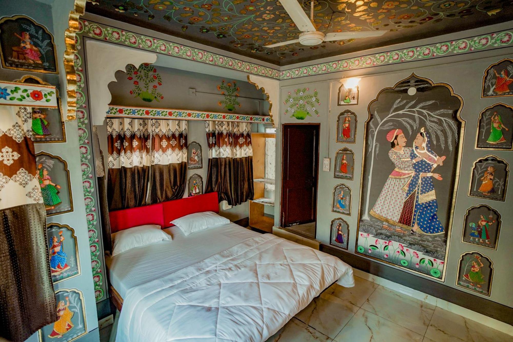 Island Tower Guest House Udaipur Exterior photo