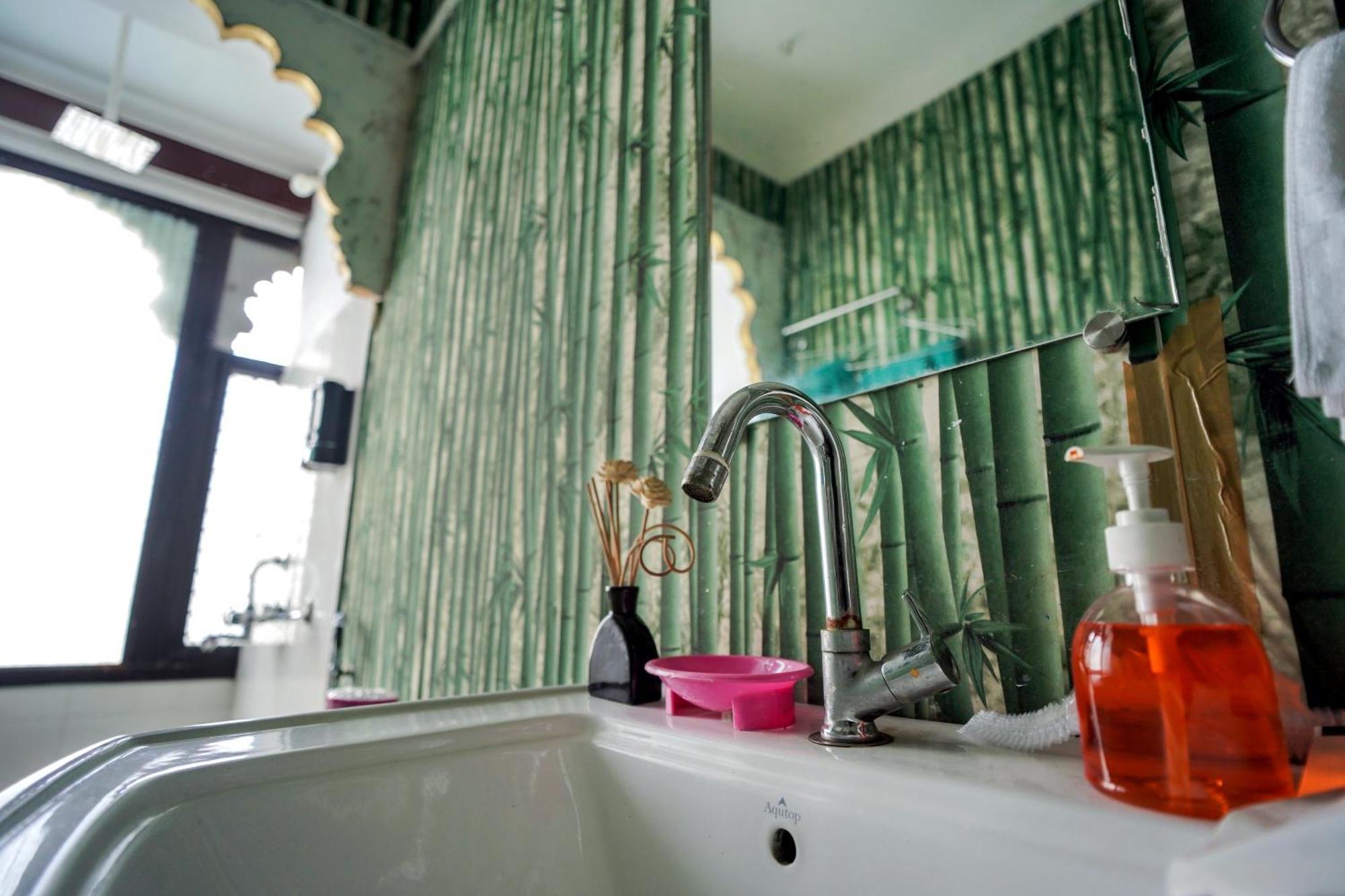 Island Tower Guest House Udaipur Exterior photo
